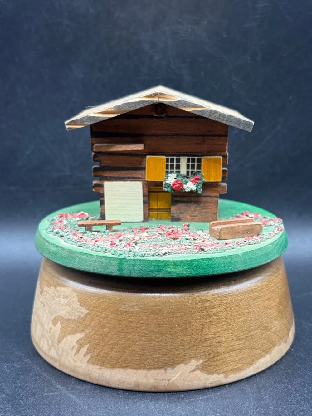 Vintage Reuge Swiss Chalet Cabin Music Box “Toy Symphony” Trinket Box Works
